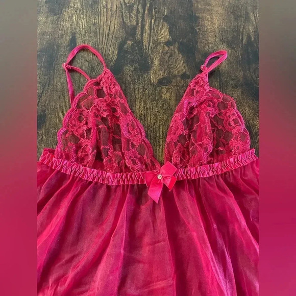 Frederick red babydoll w/ side slit - Picture 13 of 13